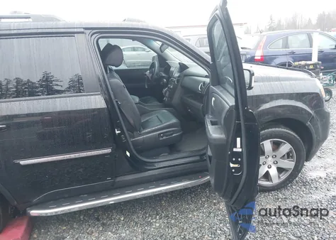 2013 Honda Pilot Touring z USA, uszkodzony, nr VIN 5FNYF4H92DB061417
